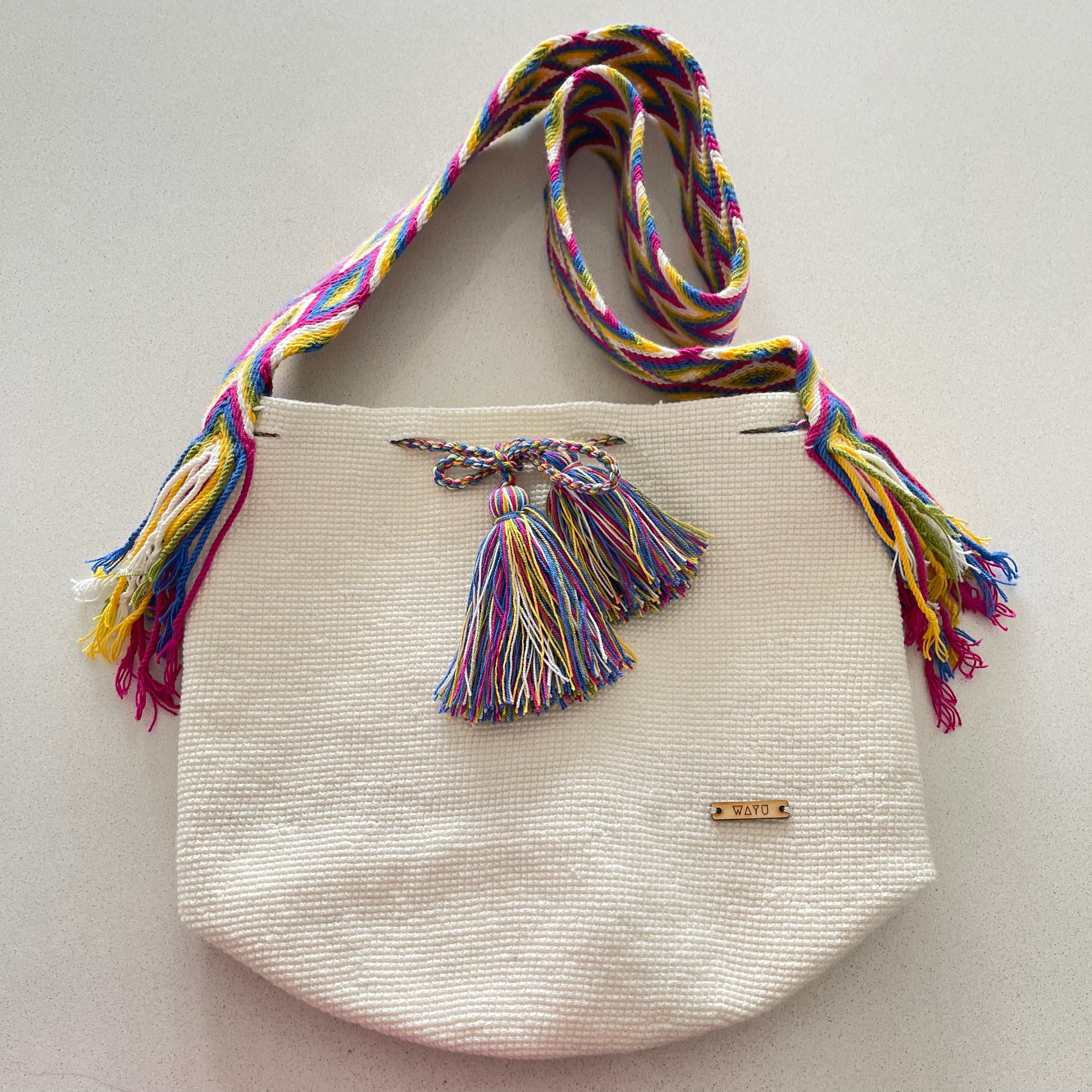 Natural White Wayuu Bucket Bag